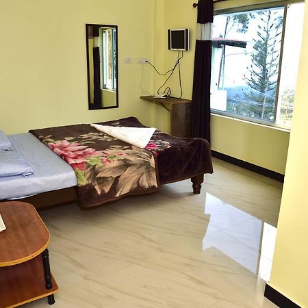 J R Mist Valley Inn Ooty Exterior foto